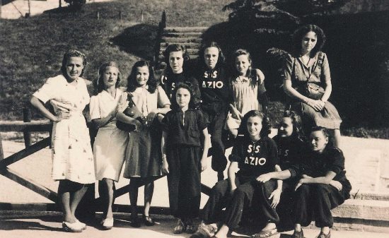 1940Nuotatrici2